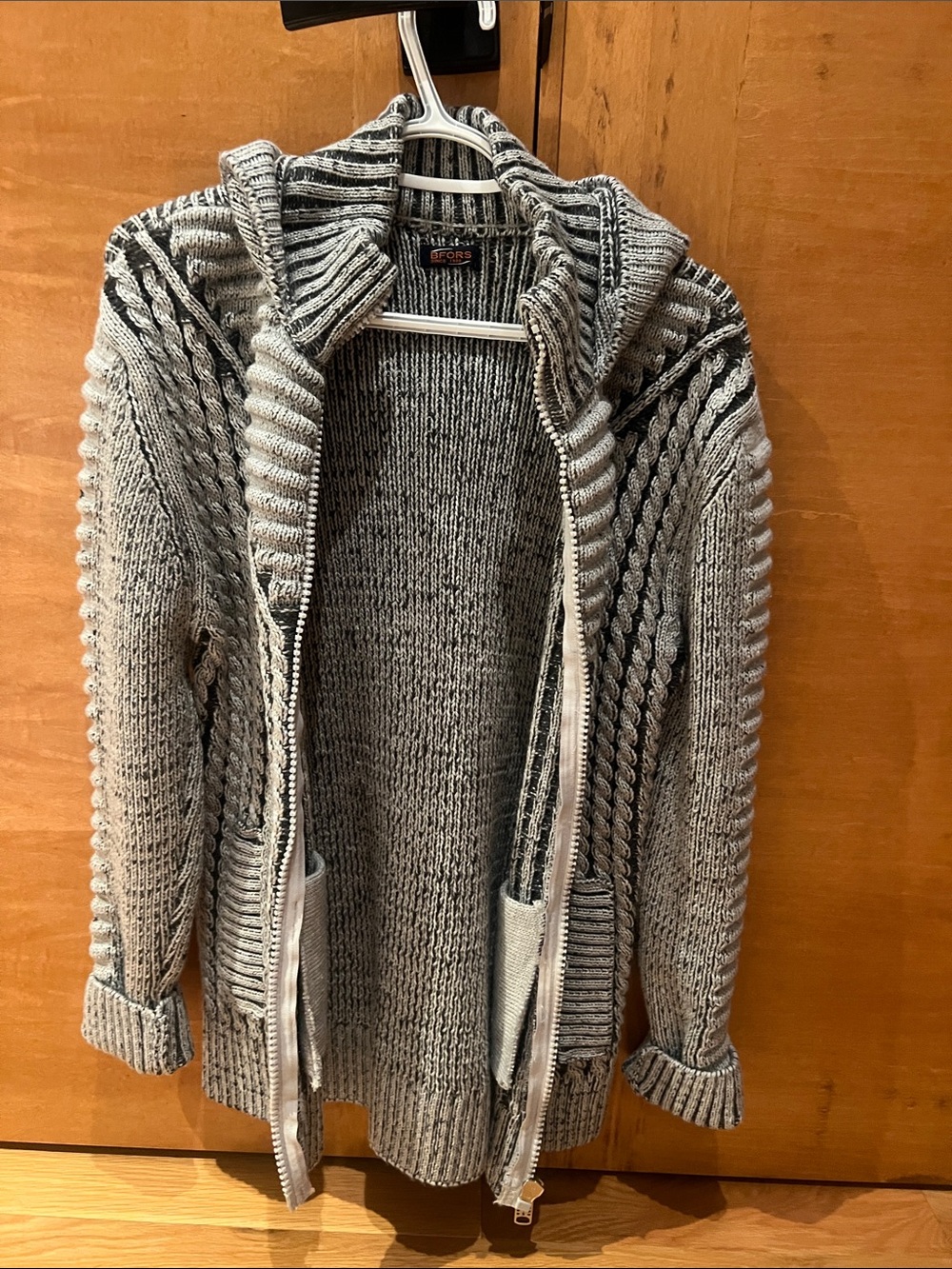 Men's Gray Zip-Front Cable Knit Hoodie Sweater